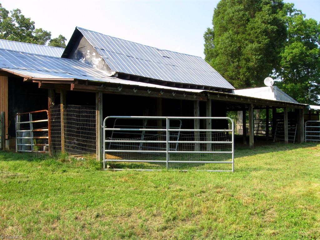188 Rierson Road Madison, NC 27025 - Photo 12 of 30 Gallery Image 12