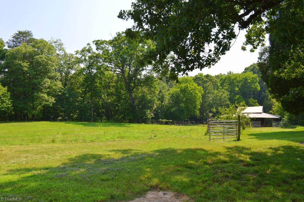 188 Rierson Road Madison, NC 27025 - Photo 5 of 30 Gallery Image 5