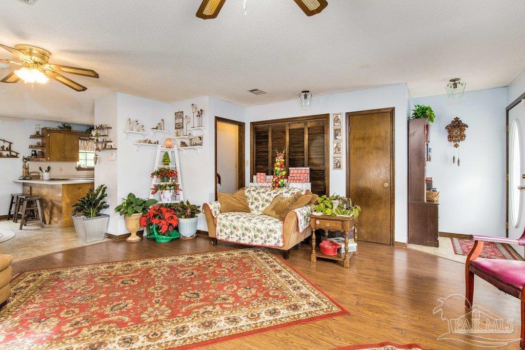 6665 Chestnut Road Molino, FL 32577 - Photo 6 of 41 Gallery Image 6