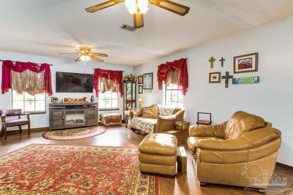 6665 Chestnut Road Molino, FL 32577 - Photo 7 of 41 Gallery Image 7
