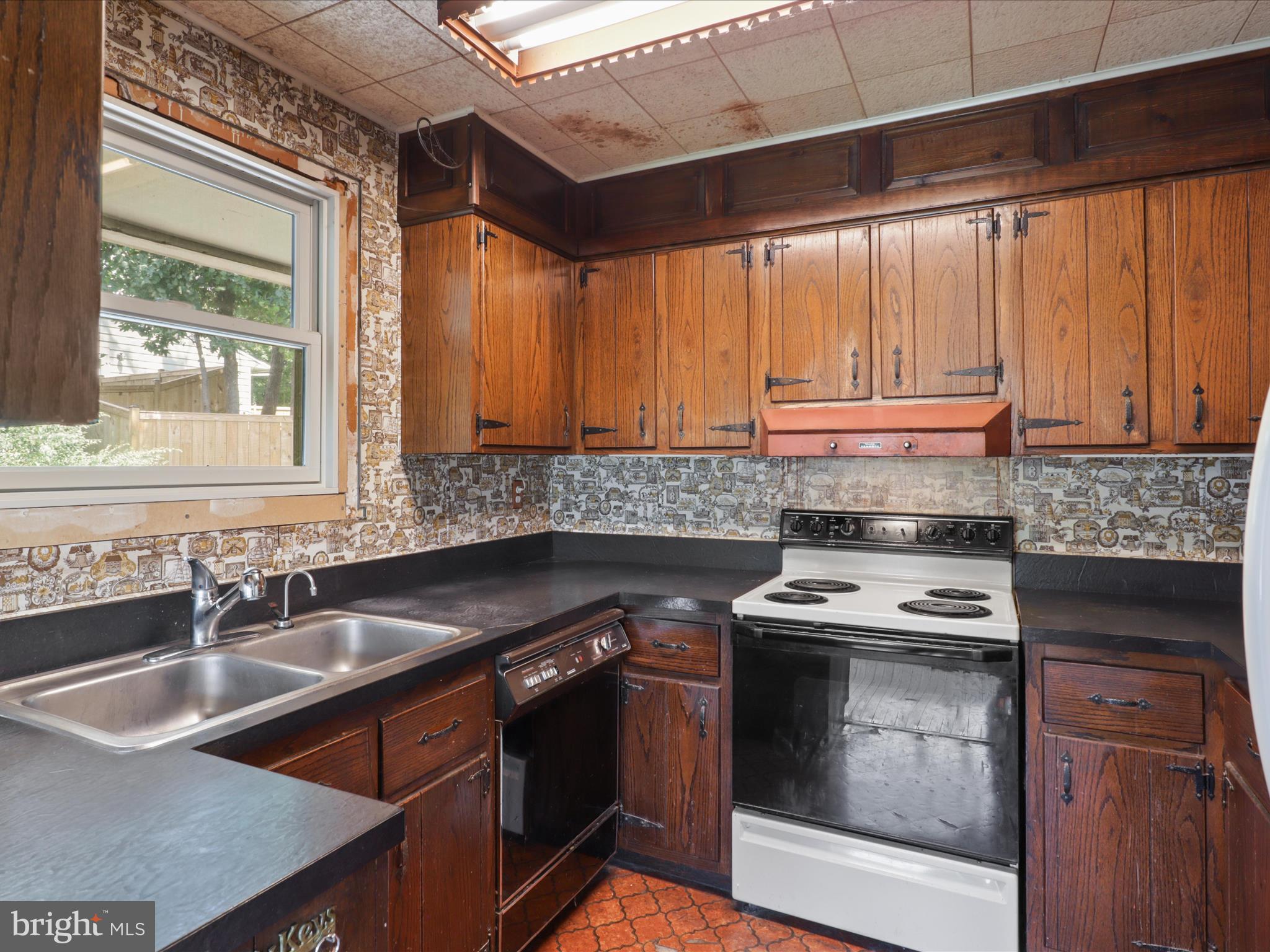 3025 Graham Road Falls Church, VA 22042 - Photo 8 of 31 Kitchen