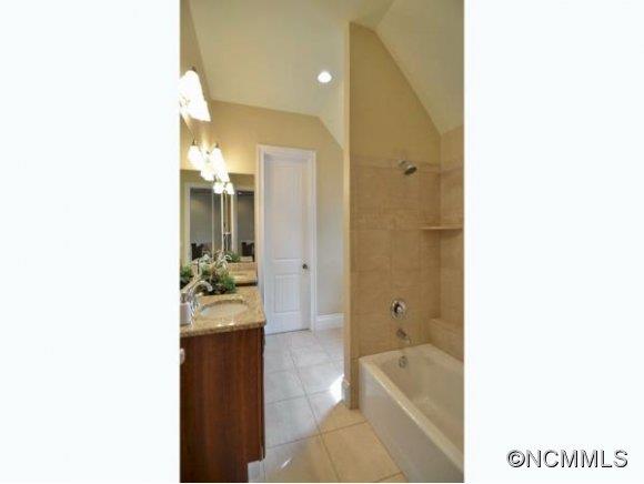 284 Racquet Club Road Asheville, NC 28803 - Photo 18 of 23 Gallery Image 18