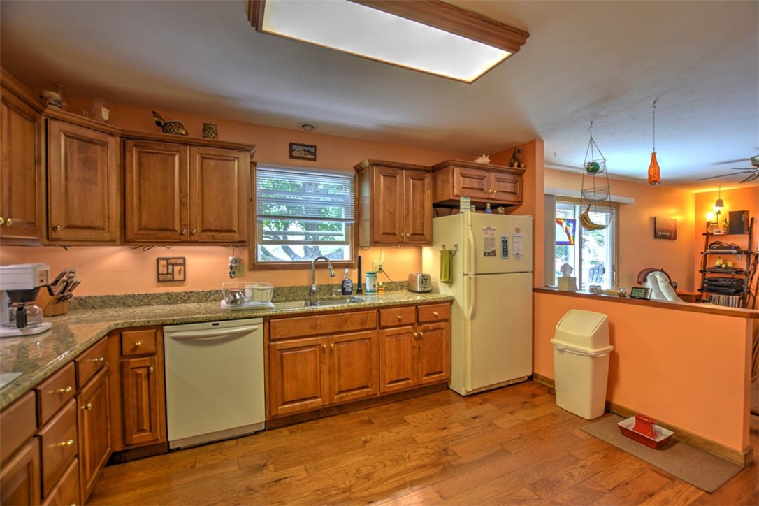 2557 Pheasant Run Decatur, IL 62521 - Photo 15 of 31