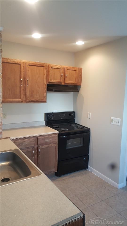 18120 Frazho Road Roseville, MI 48066 - Photo 9 of 9