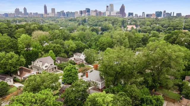 $6,000 | 656 Yorkshire Road Northeast, Atlanta, GA 30306