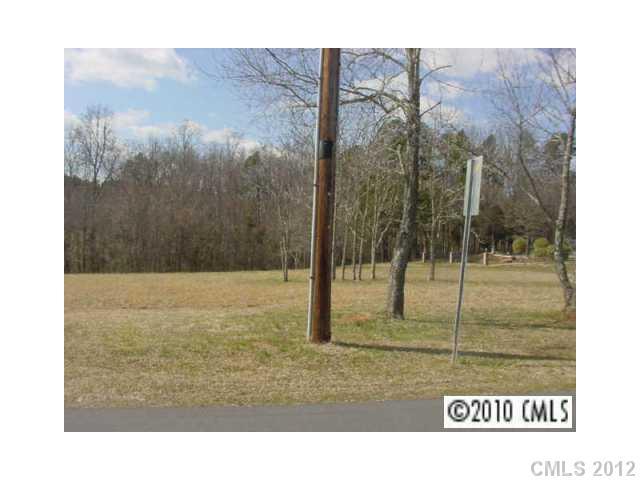 11905 Abernathy Road Charlotte, NC 28216 - Photo 2 of 5 Gallery Image 2