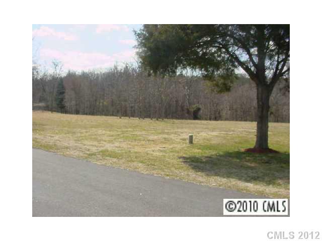 11905 Abernathy Road Charlotte, NC 28216 - Photo 4 of 5 Gallery Image 4
