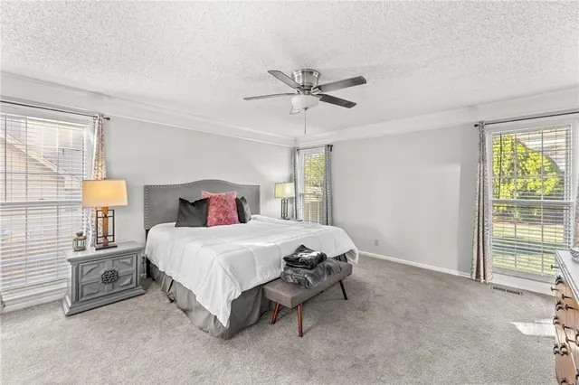 $548,000 | 13716 West 75th Terrace, Lenexa, KS 66216