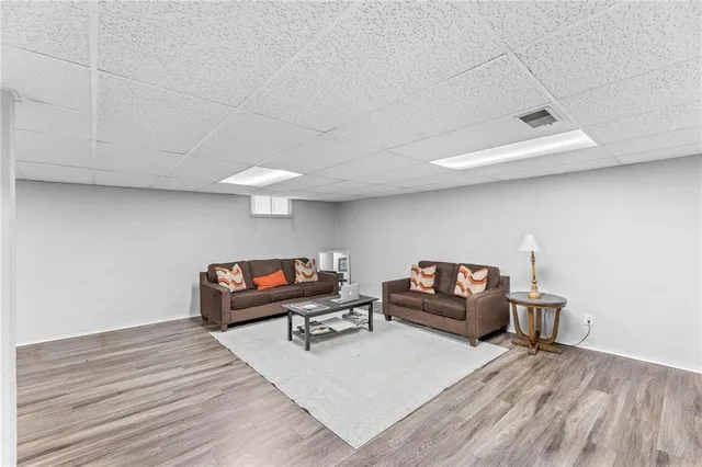 $549,000 | 13716 West 75th Terrace, Lenexa, KS 66216