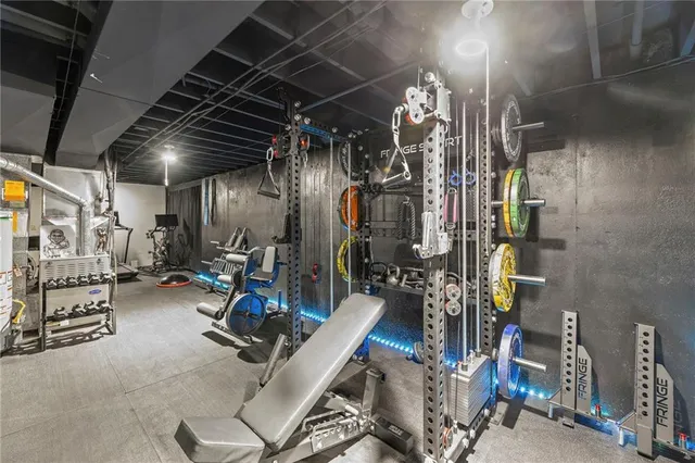 $549,000 | 13716 West 75th Terrace, Lenexa, KS 66216