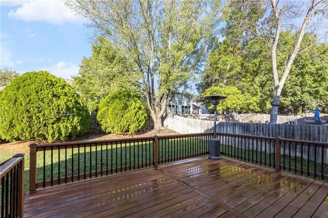 $548,000 | 13716 West 75th Terrace, Lenexa, KS 66216