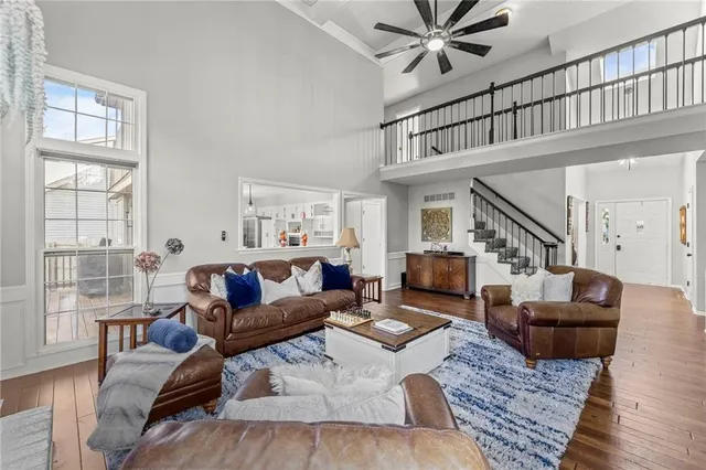 $548,000 | 13716 West 75th Terrace, Lenexa, KS 66216