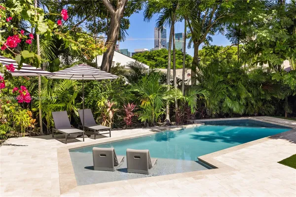 $12,000 | 141 Southwest 23rd Road, Miami, FL 33129