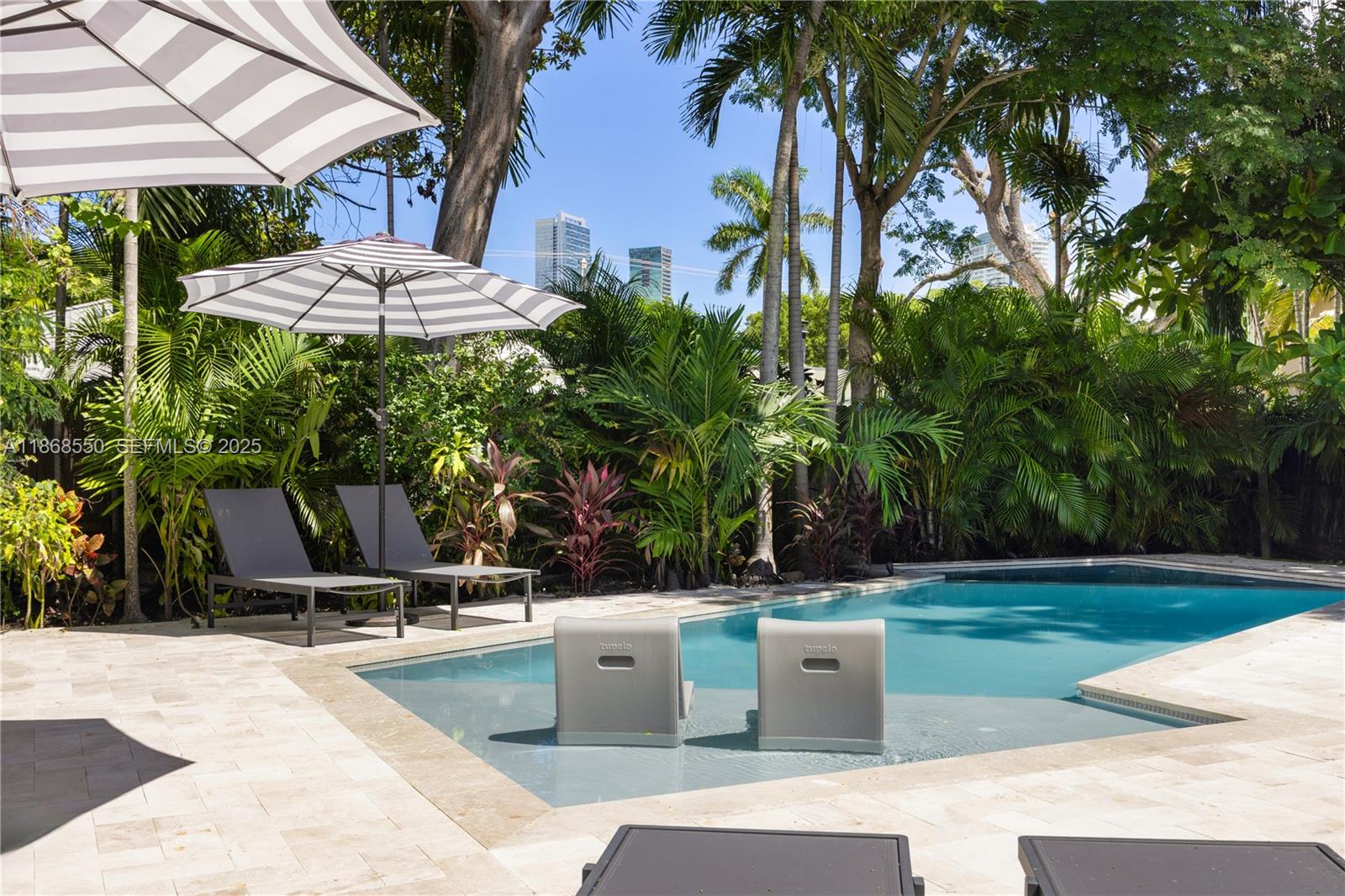 141 Southwest 23rd Road Miami, FL 33129 - Photo 27 of 32