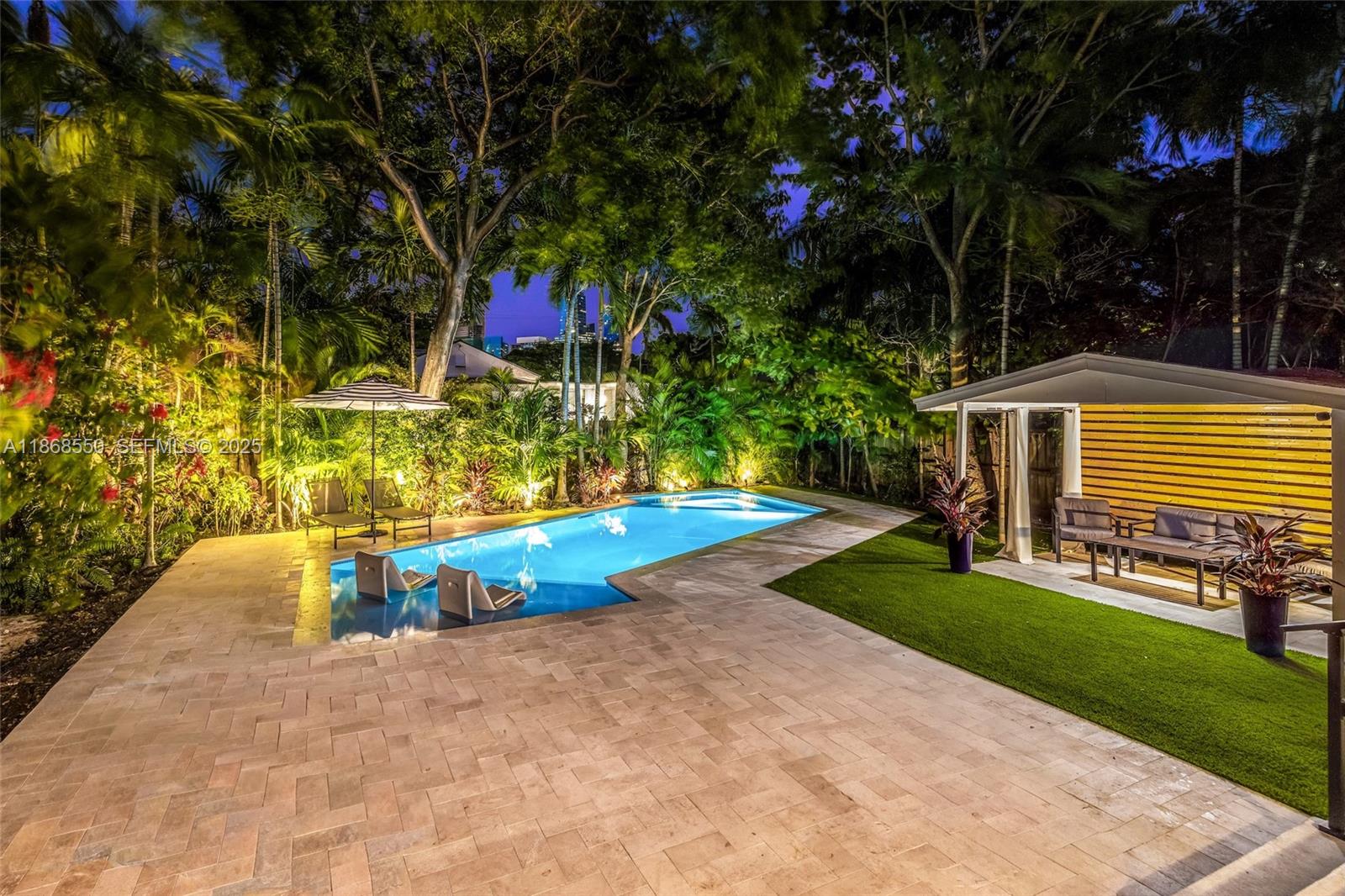 141 Southwest 23rd Road Miami, FL 33129 - Photo 31 of 32