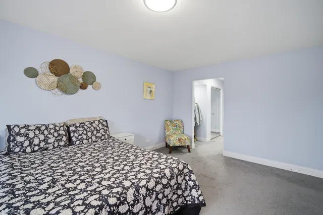 $265,000 | 263 South Clubhouse Drive, Unit 304, Palatine, IL 60074