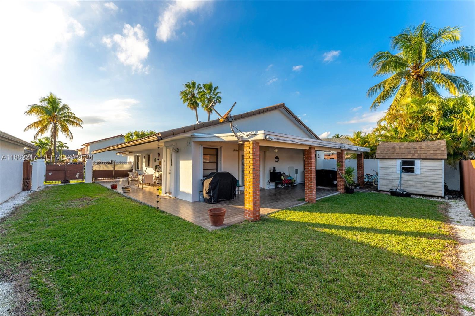 2671 Southwest 99th Court Miami, FL 33165 - Photo 19 of 42