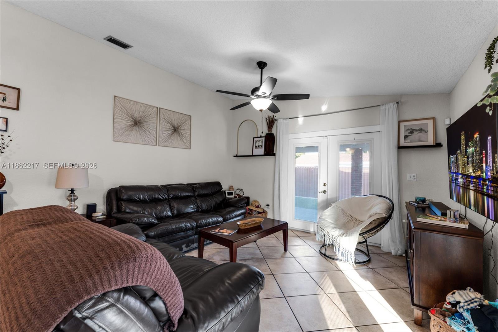 2671 Southwest 99th Court Miami, FL 33165 - Photo 30 of 42