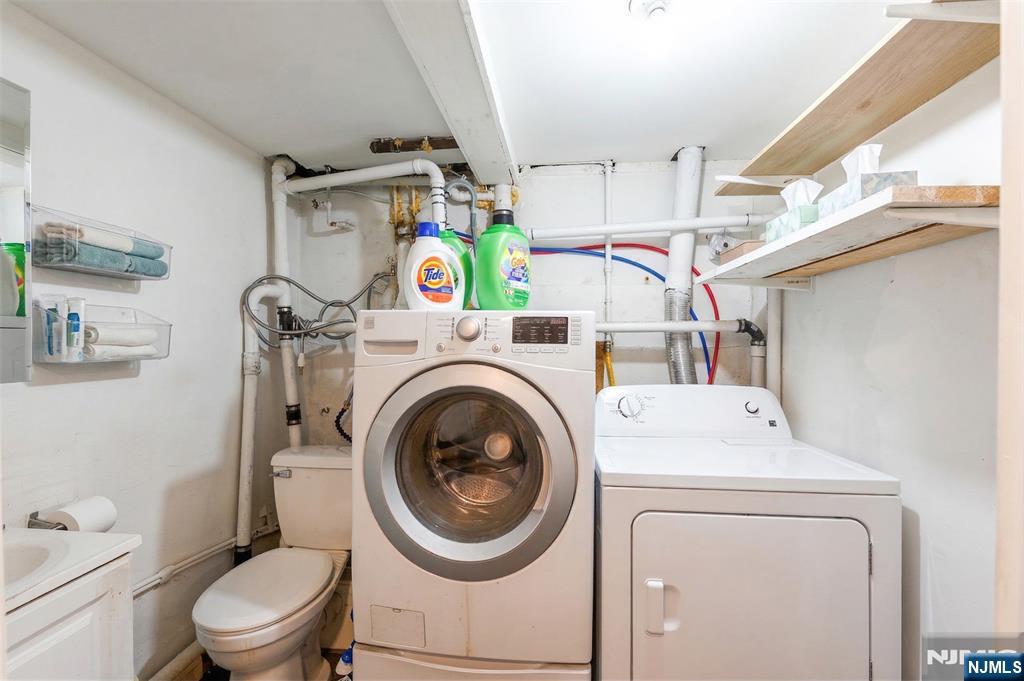34 Lakeview Avenue Butler, NJ 07405 - Photo 14 of 30 a utility room with dryer and washer
