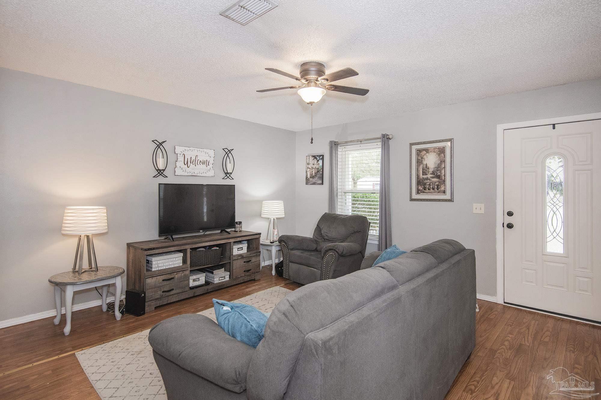 6481 Robie Road Milton, FL 32570 - Photo 9 of 27 Gallery Image 9