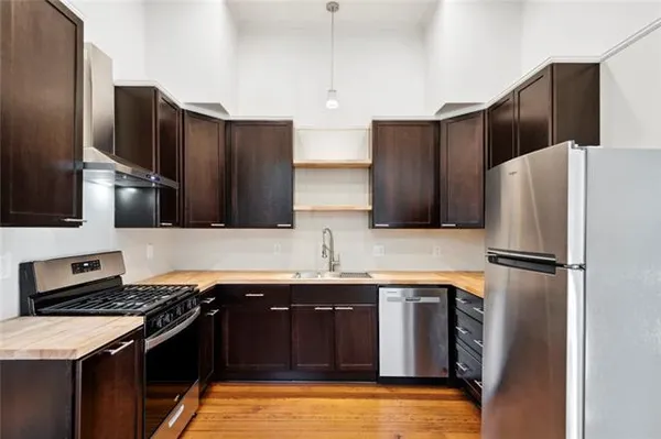 $2,700 | 2019 Royal Street, New Orleans, LA 70116
