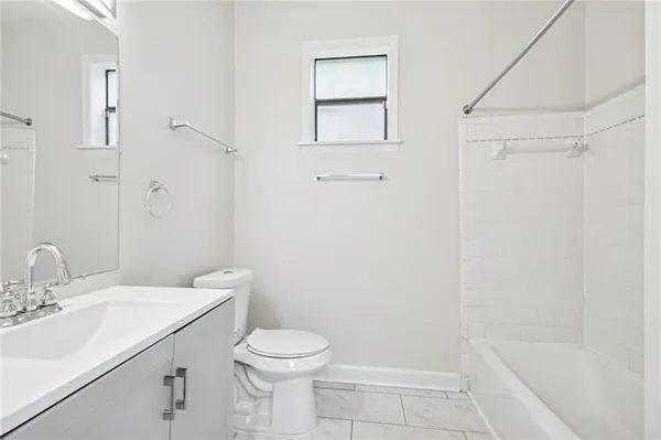 $2,700 | 2019 Royal Street, New Orleans, LA 70116