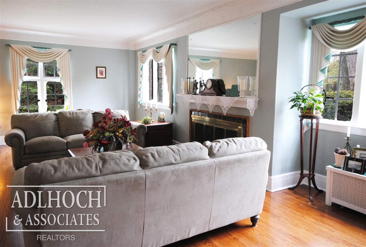 1328 Berkshire Road Grosse Pointe, MI 48230 - Photo 6 of 27