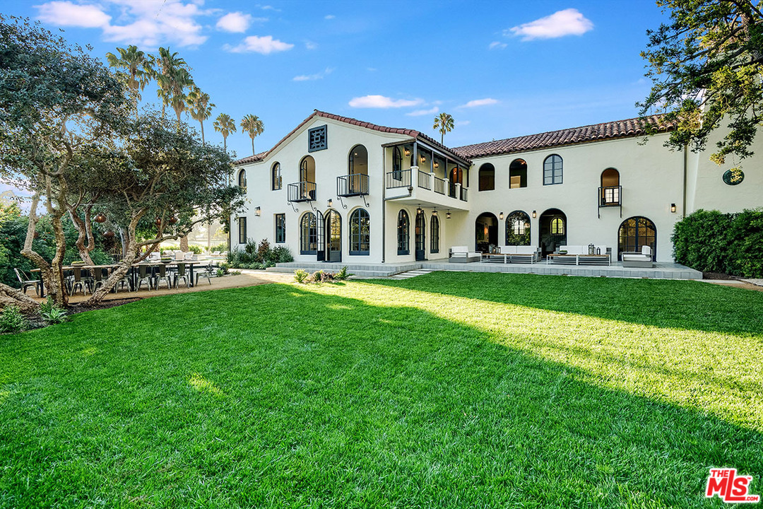 501 Wilcox Avenue Los Angeles, CA 90004 - Photo 16 of 25