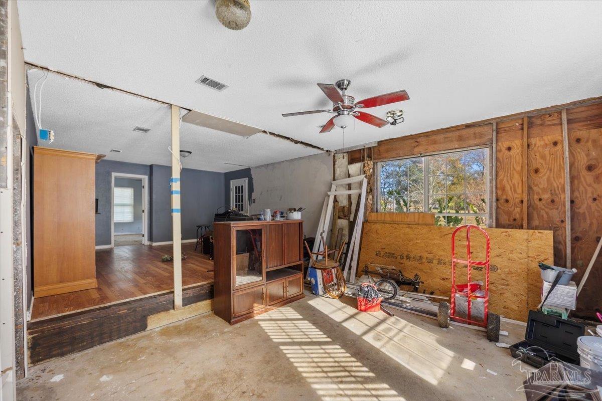 1957 Stacey Road Cantonment, FL 32533 - Photo 9 of 31