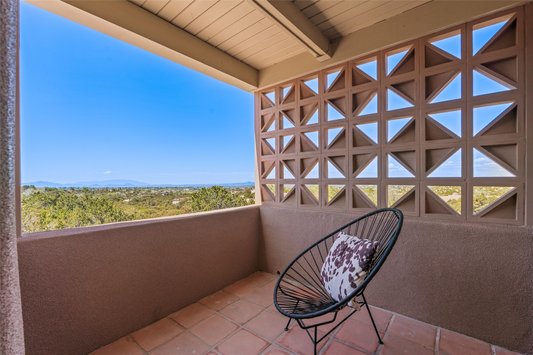 722 Gonzales Road Santa Fe, NM 87501 - Photo 14 of 40