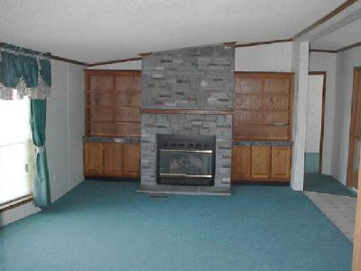 112 Ridgecrest Road Lancaster, KY 40444 - Photo 3 of 6 Spacious family room with stone fireplac