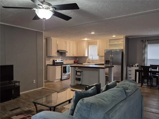 $1,699 | 6017 Whispering Pines, Buford, GA 30518