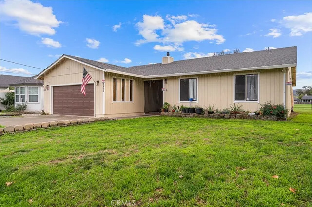 a front view of house with yard