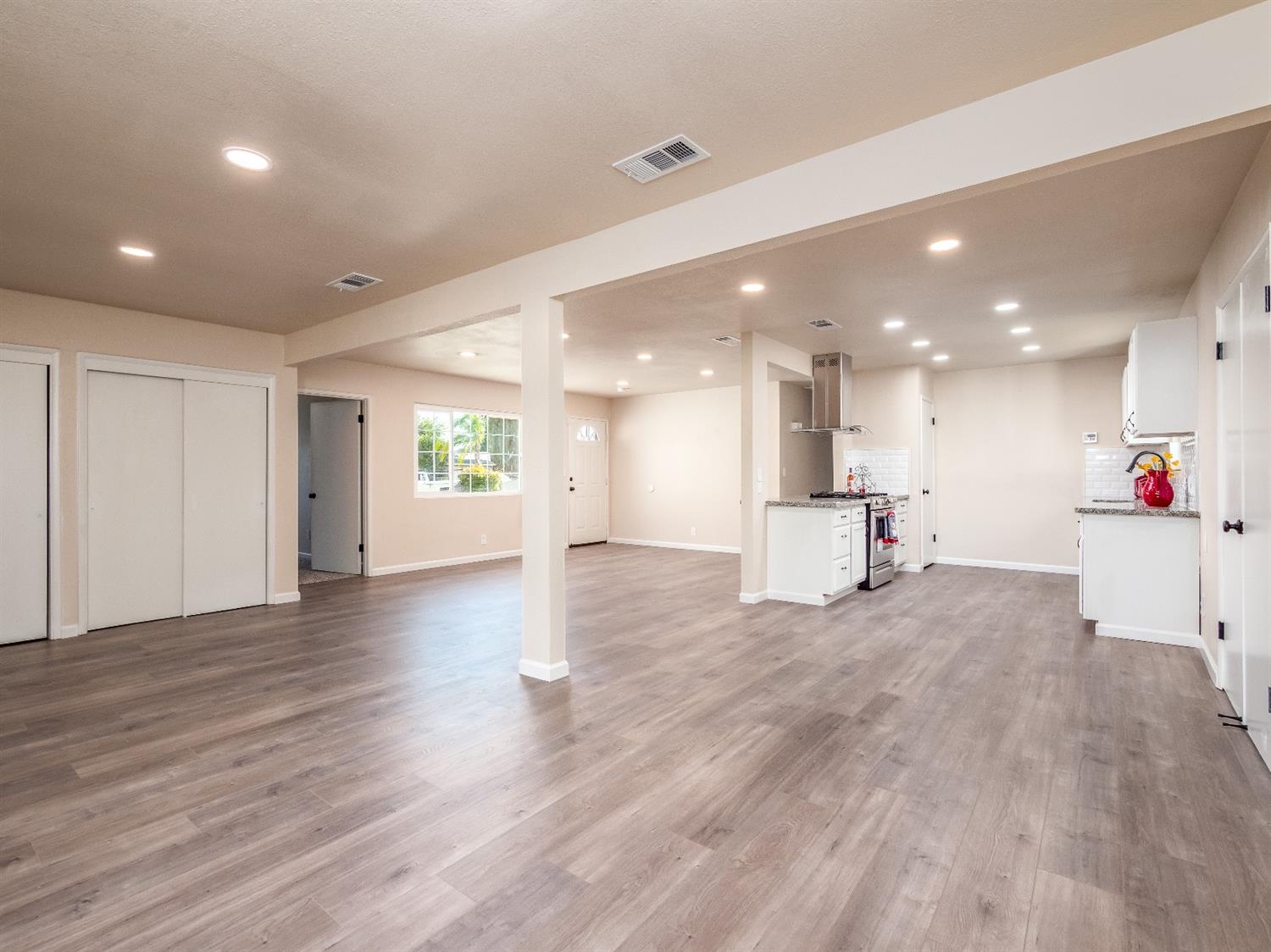 27417 Perkins Road Madera, CA 93637 - Photo 4 of 22 Gallery Image 4