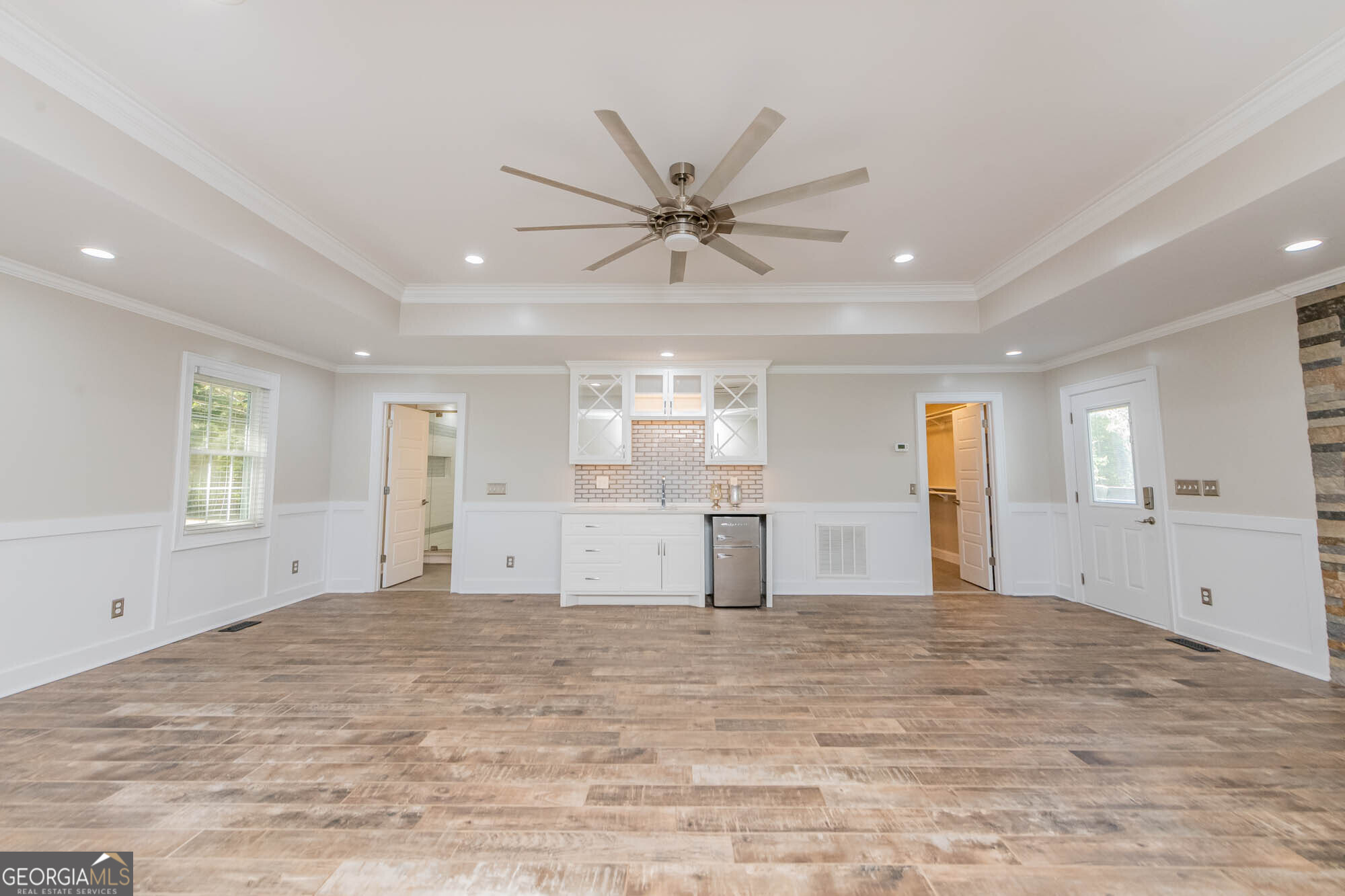 1661 Mule Creek Road Byron, GA 31008 - Photo 6 of 33 a view of a kitchen with a sink and cabinet area