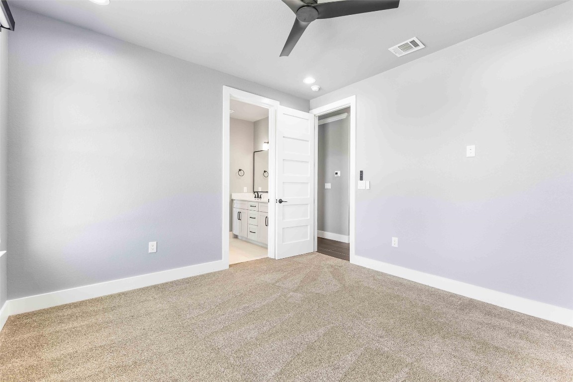 178 Balch Road Elgin, TX 78621 - Photo 20 of 40 a view of a livingroom with an empty space