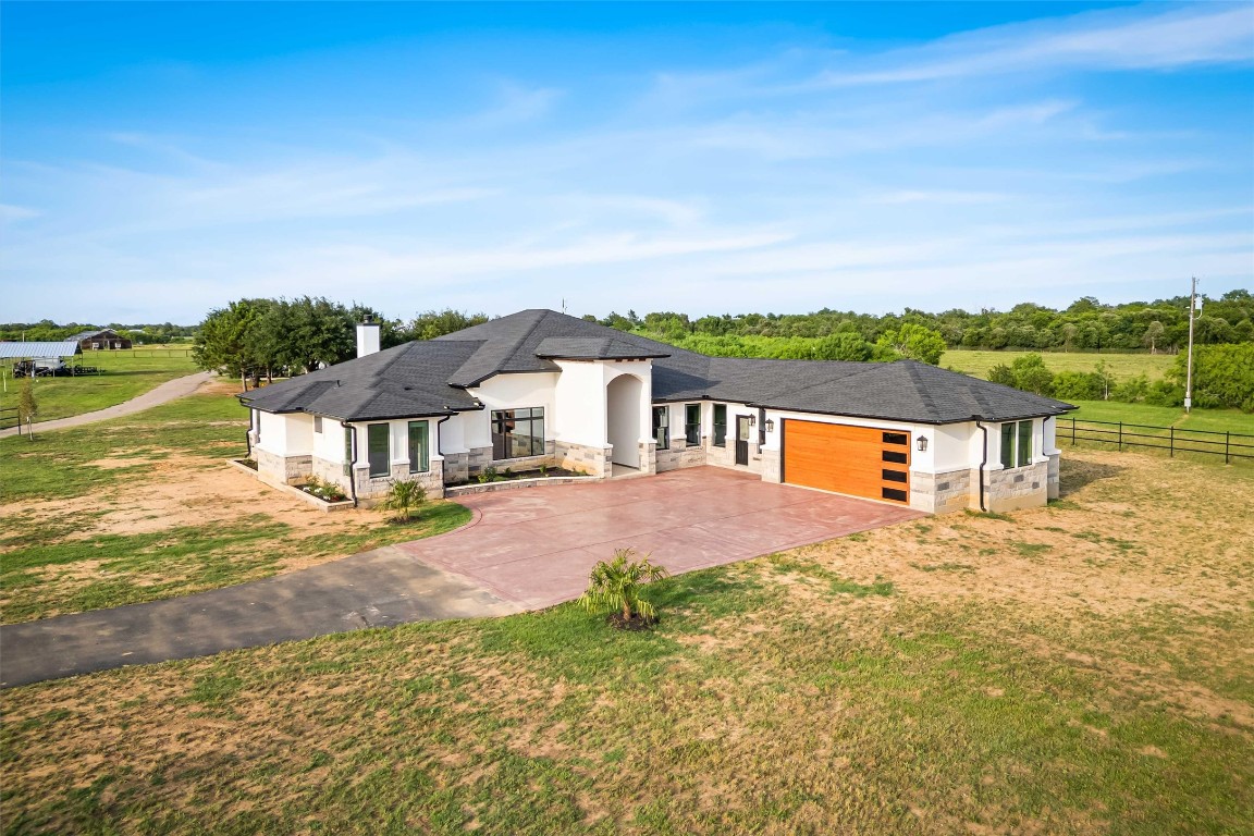 178 Balch Road Elgin, TX 78621 - Photo 36 of 40