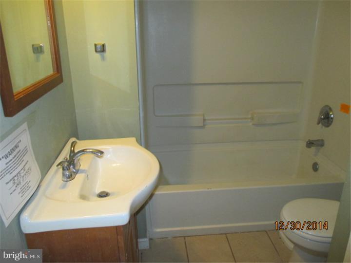 446 Hampden Road Upper Darby, PA 19082 - Photo 11 of 15 Bathroom