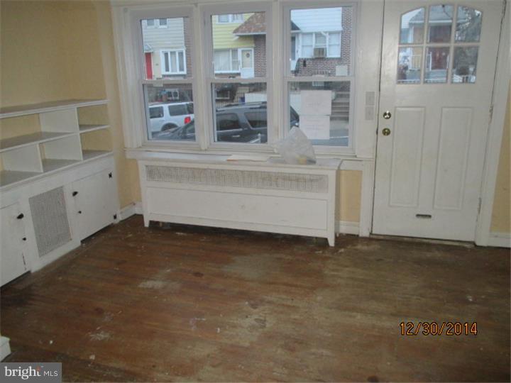 446 Hampden Road Upper Darby, PA 19082 - Photo 4 of 15 Porch