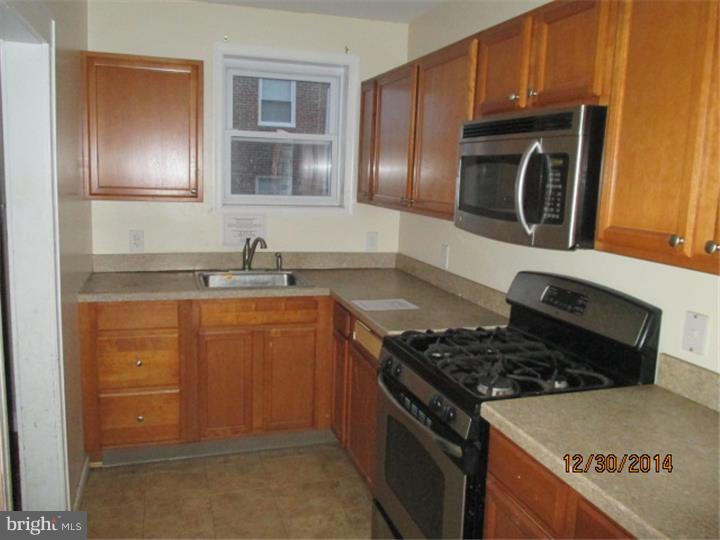 446 Hampden Road Upper Darby, PA 19082 - Photo 7 of 15 Kitchen