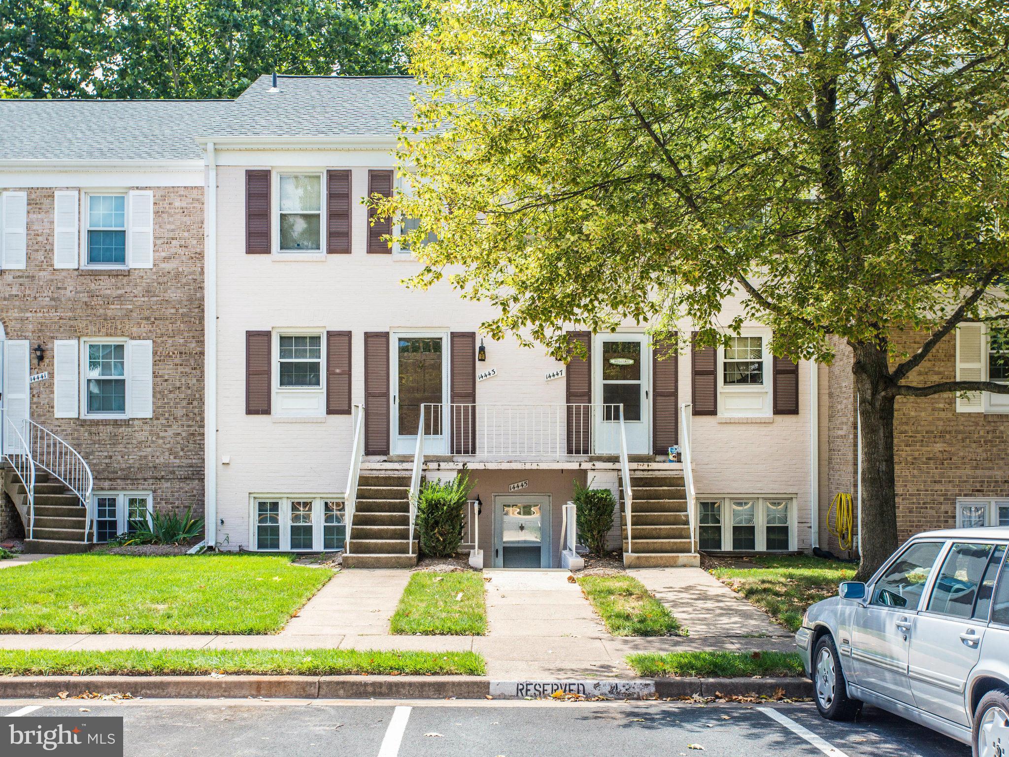 14445 Golden Oak Road, Unit 14445 Centreville, VA 20121 - Photo 2 of 30 Exterior (Front)
