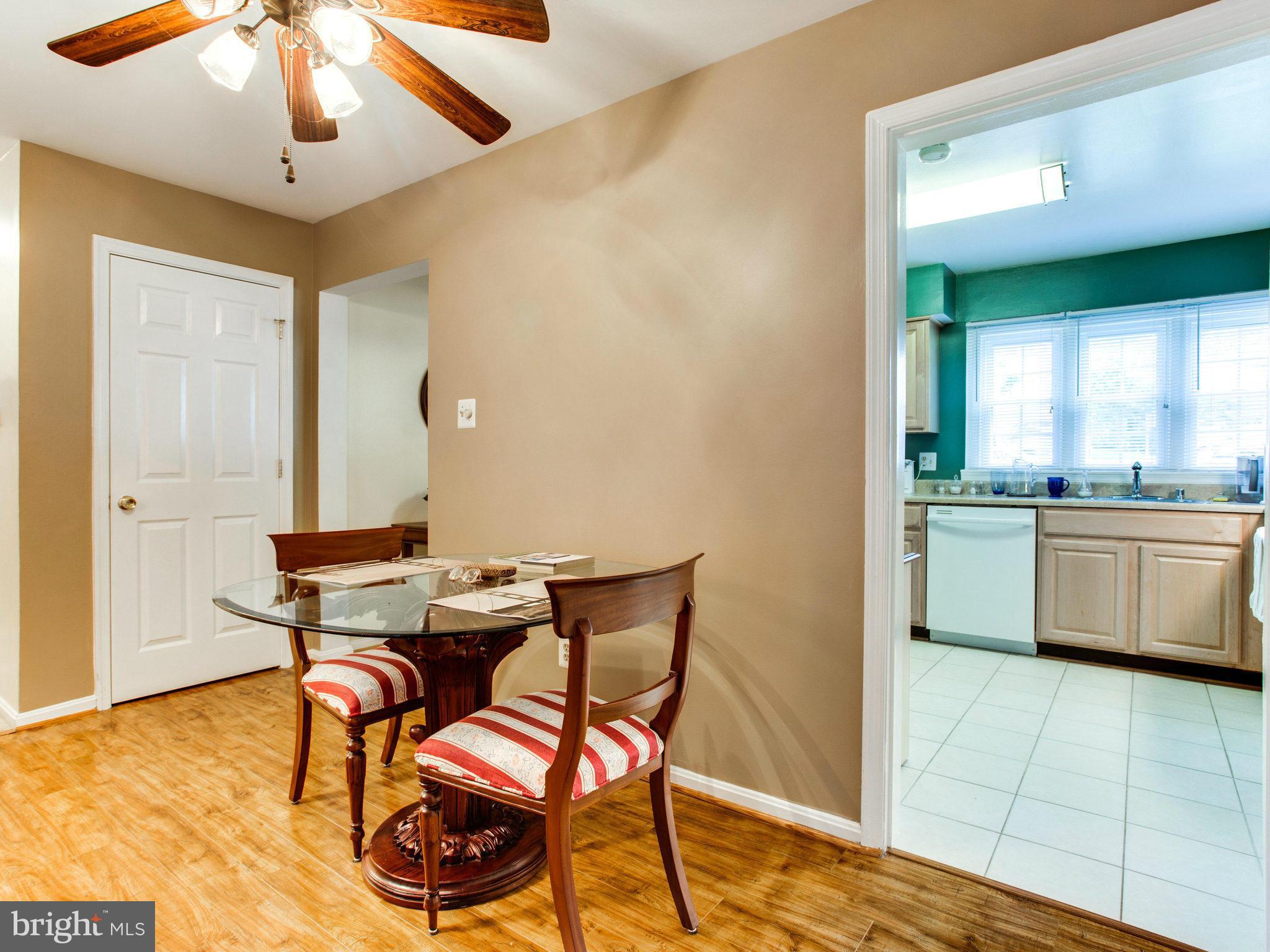 14445 Golden Oak Road, Unit 14445 Centreville, VA 20121 - Photo 10 of 30 Dining Room
