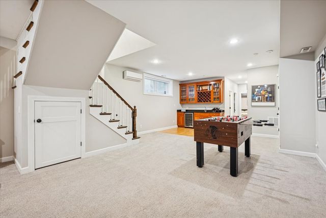 $1,695,000 | 2226 West Barry Avenue, Chicago, IL 60618