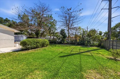 $999,999 | 6140 Southwest 62nd Street, South Miami, FL 33143