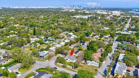$999,999 | 6140 Southwest 62nd Street, South Miami, FL 33143