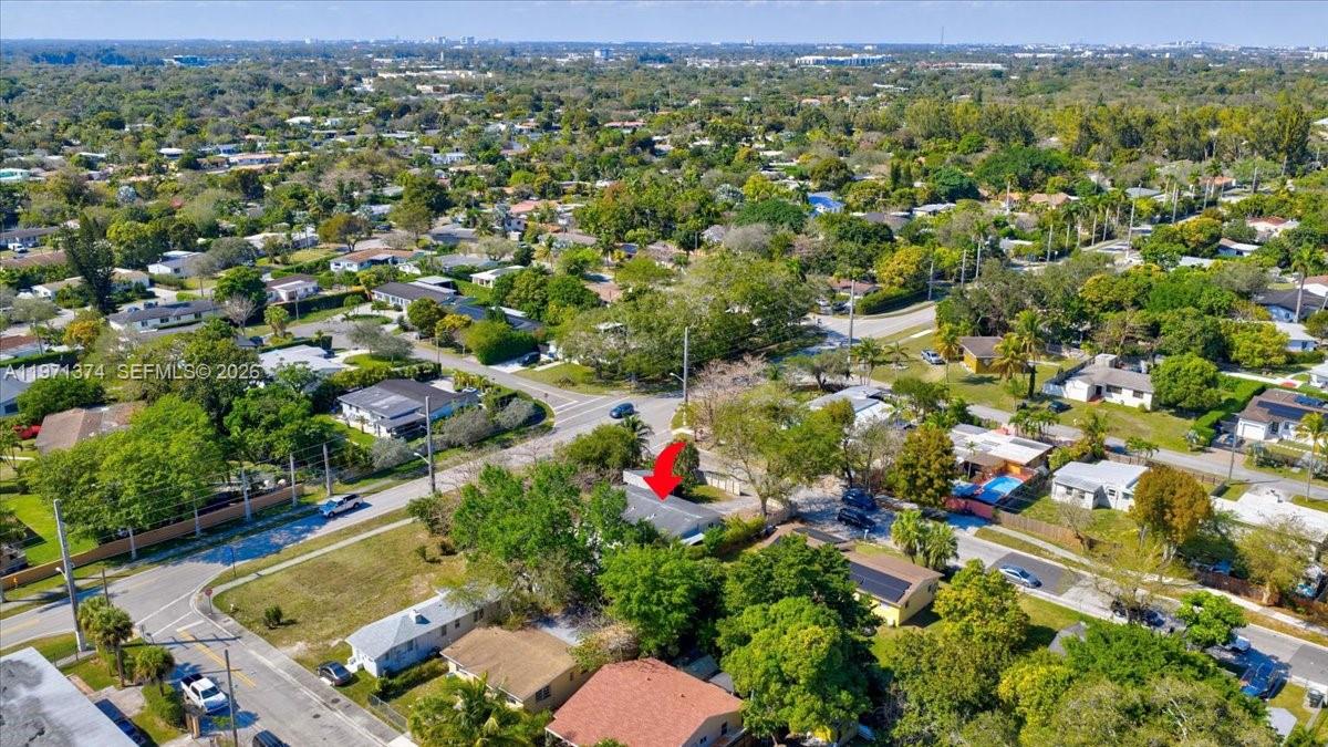 6140 Southwest 62nd Street South Miami, FL 33143 - Photo 22 of 24