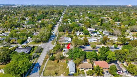 $999,999 | 6140 Southwest 62nd Street, South Miami, FL 33143