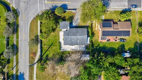 $999,999 | 6140 Southwest 62nd Street, South Miami, FL 33143