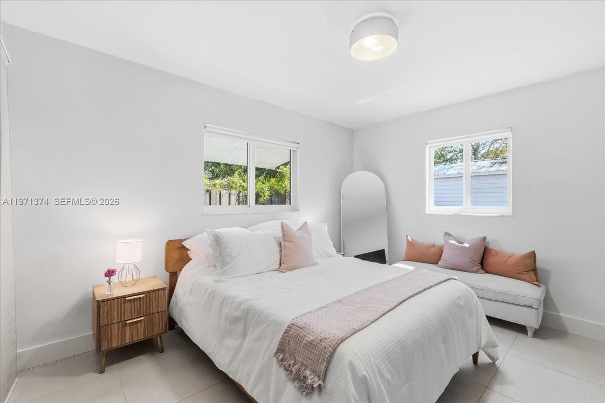 6140 Southwest 62nd Street South Miami, FL 33143 - Photo 5 of 24