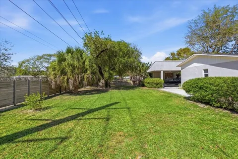 $999,999 | 6140 Southwest 62nd Street, South Miami, FL 33143